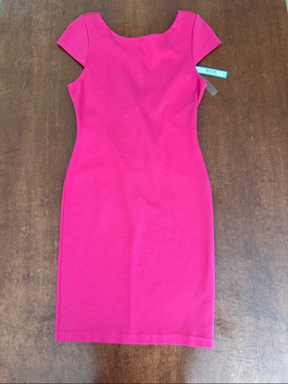 Alice + Olivia Open Back Fuchsia Cap-Sleeve SheathDress